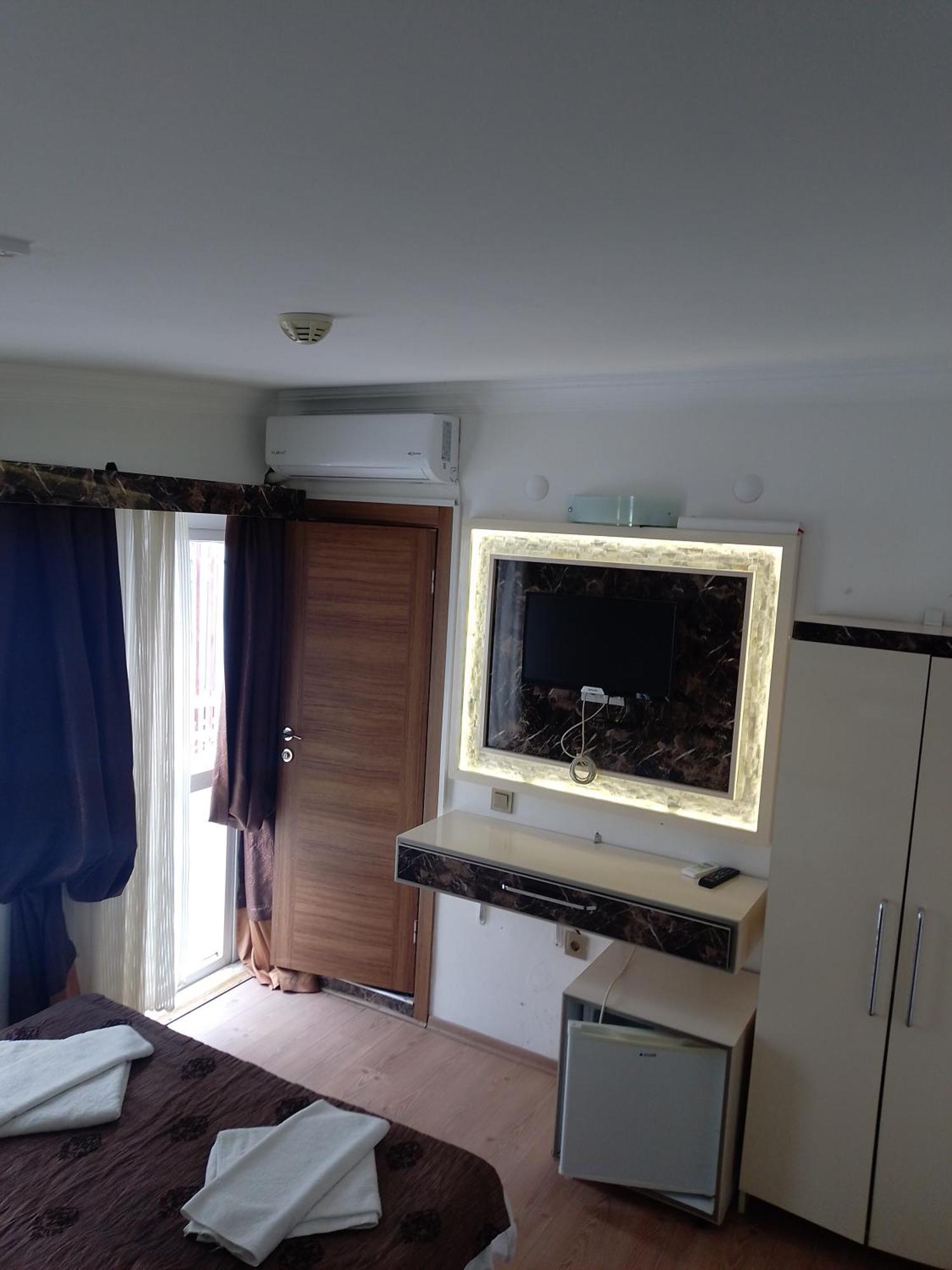 Behram Hotel アンタルヤ エクステリア 写真