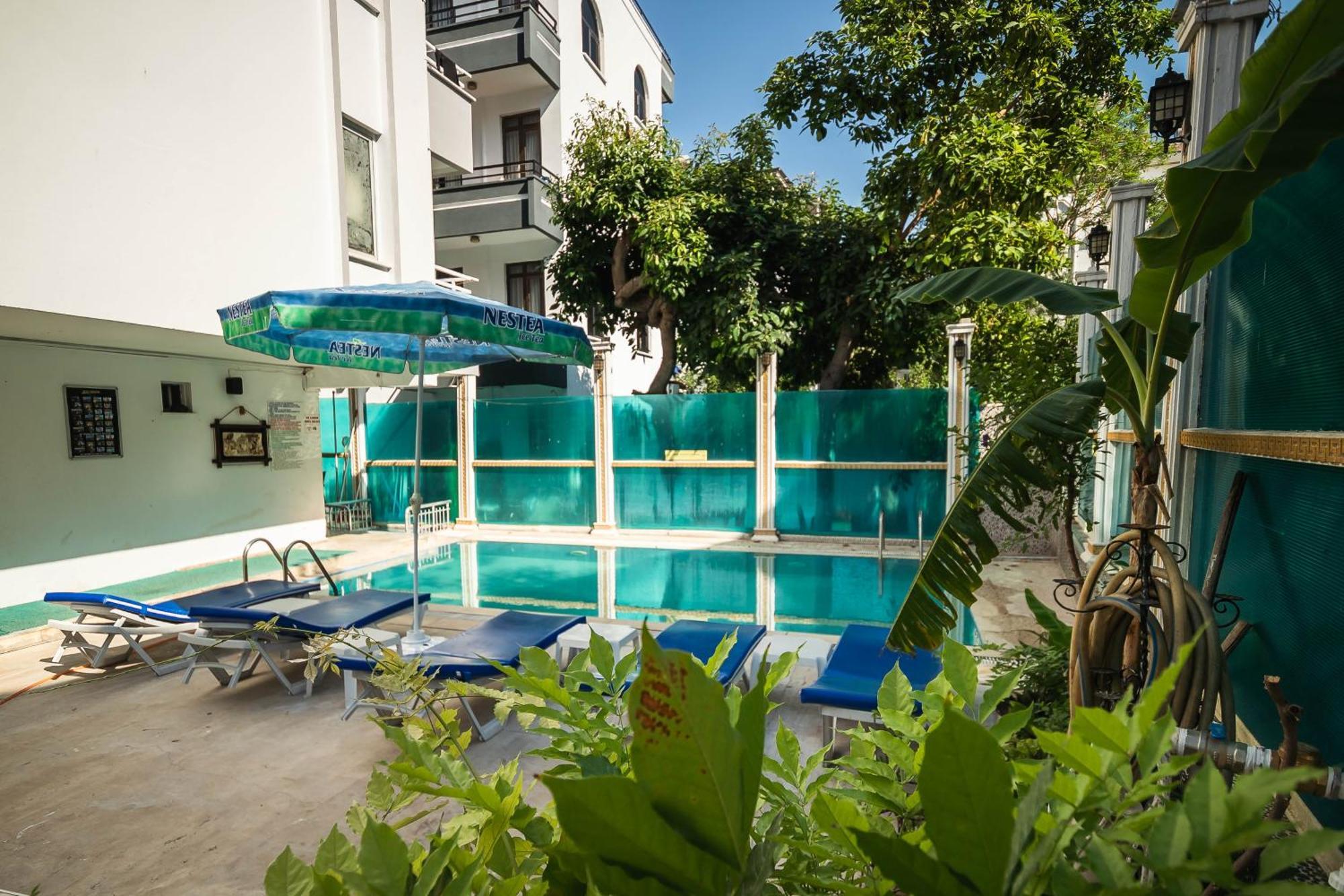 Behram Hotel アンタルヤ エクステリア 写真