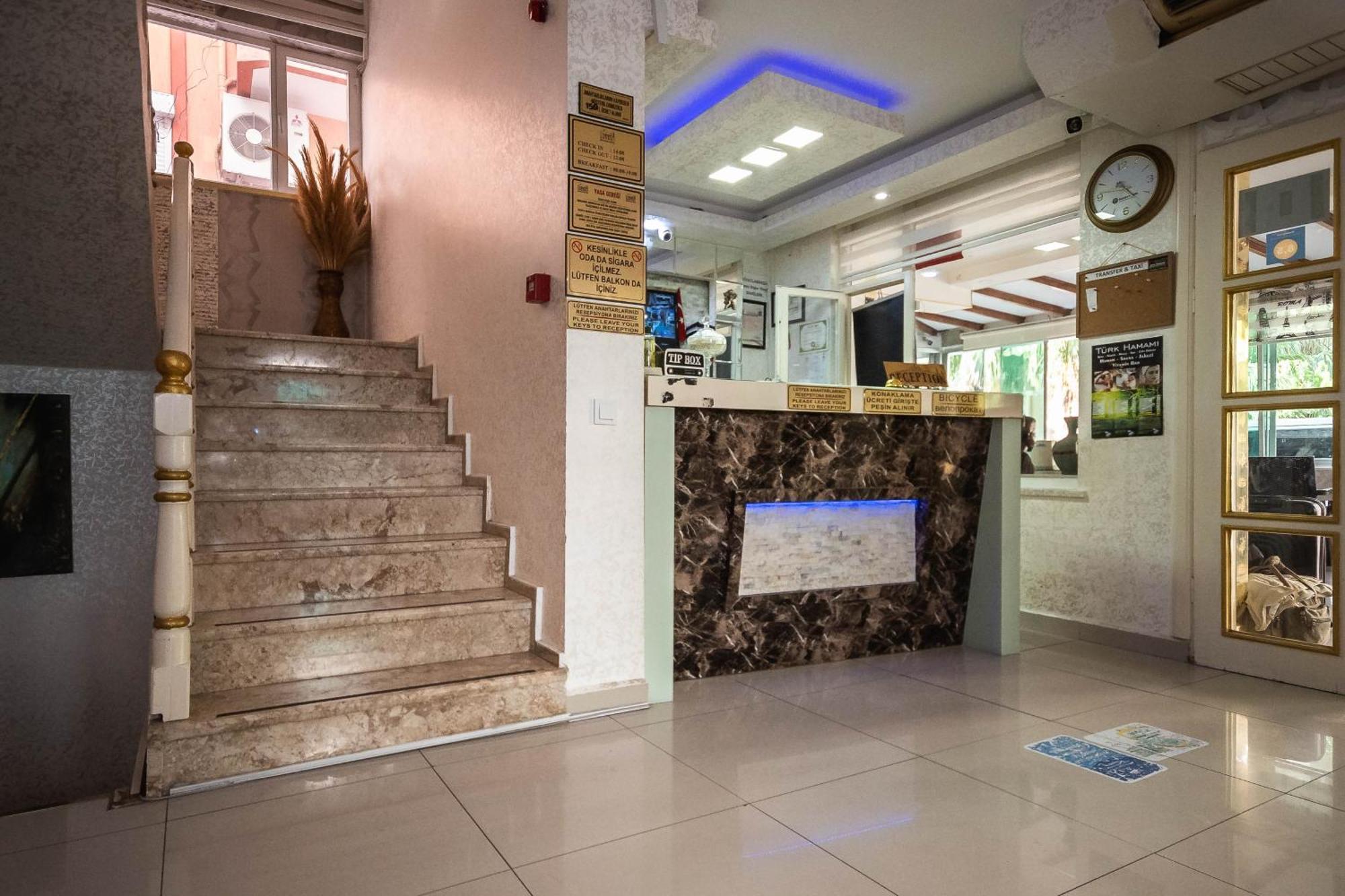 Behram Hotel アンタルヤ エクステリア 写真
