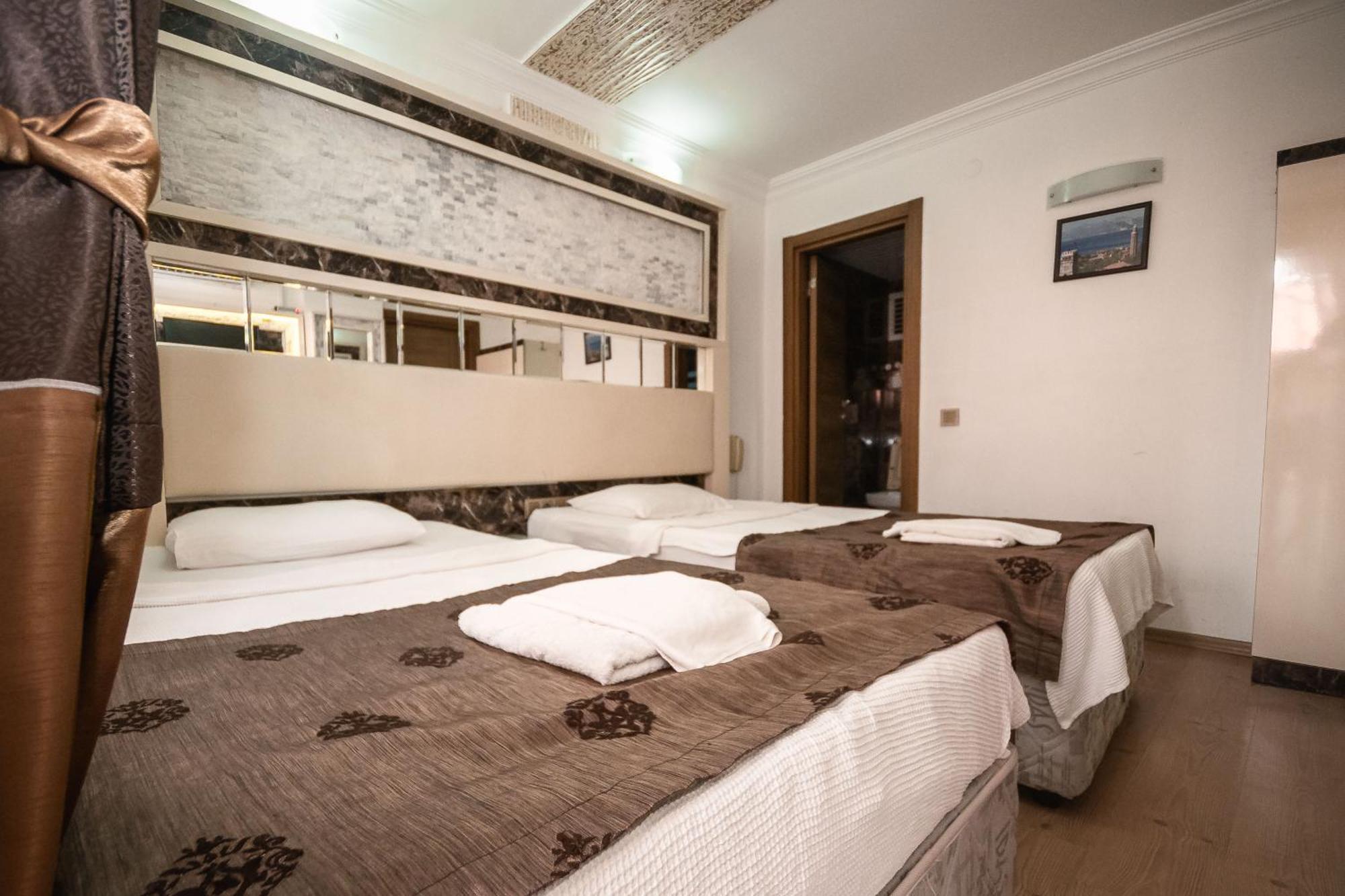Behram Hotel アンタルヤ エクステリア 写真